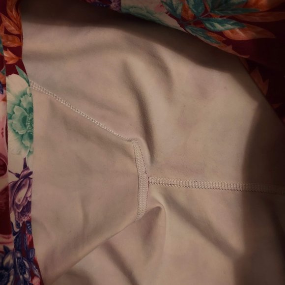 Constantly Varied Gear CVG Tropiskulls 7 inch shorts - Picture 4 of 5